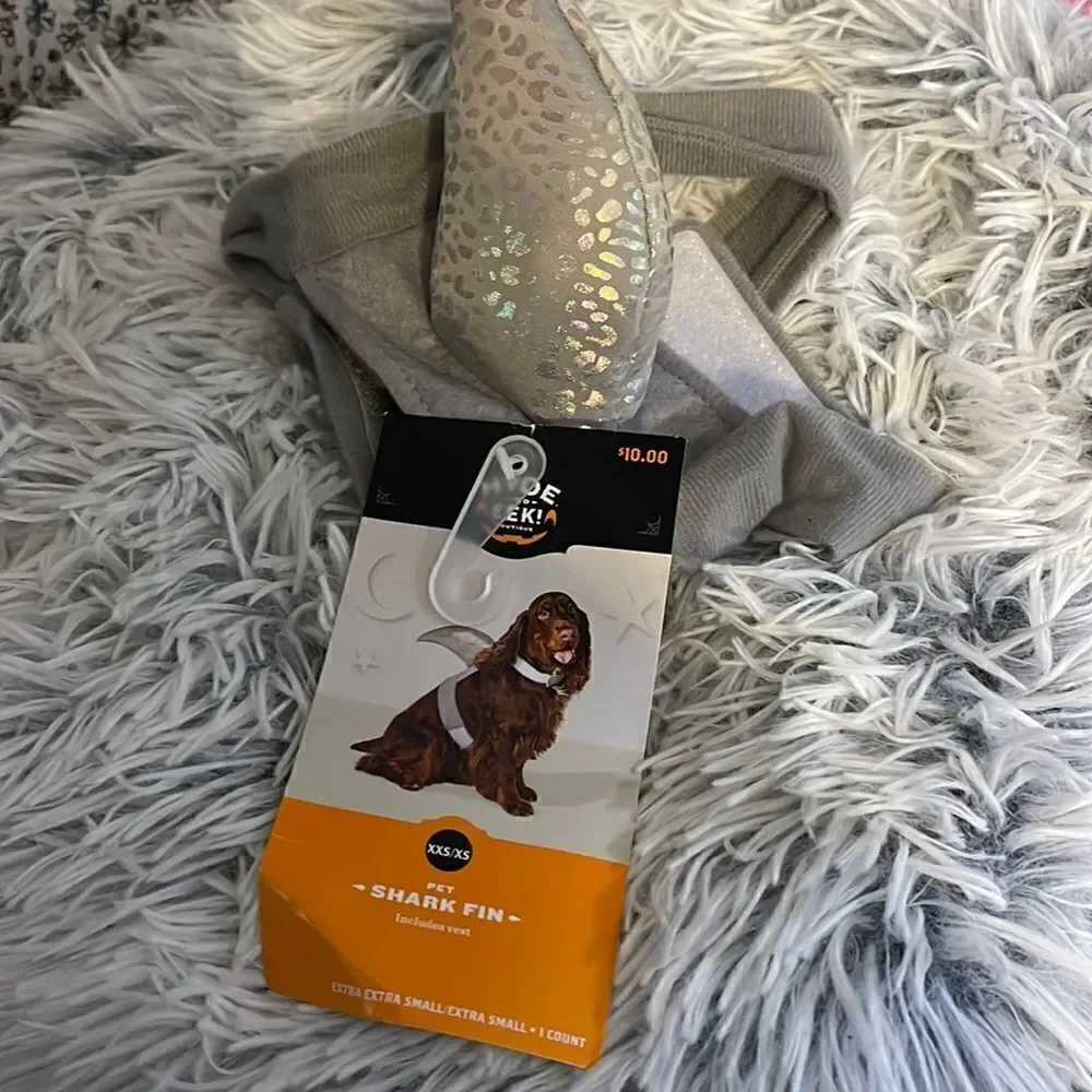 Xxs shark fin cat/dog harness /cosplay costume